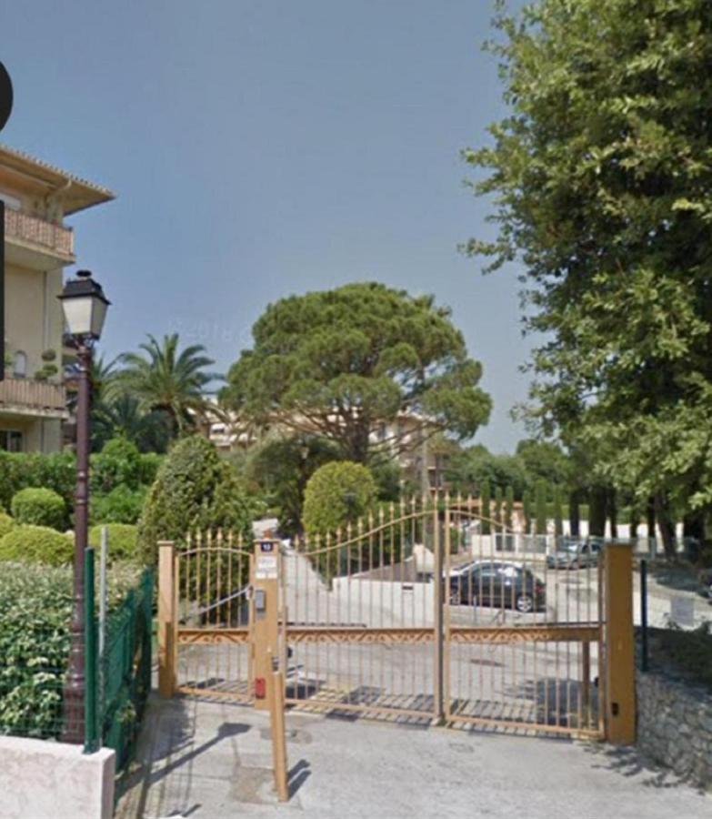 Saint-Tropez Apartment Exterior photo
